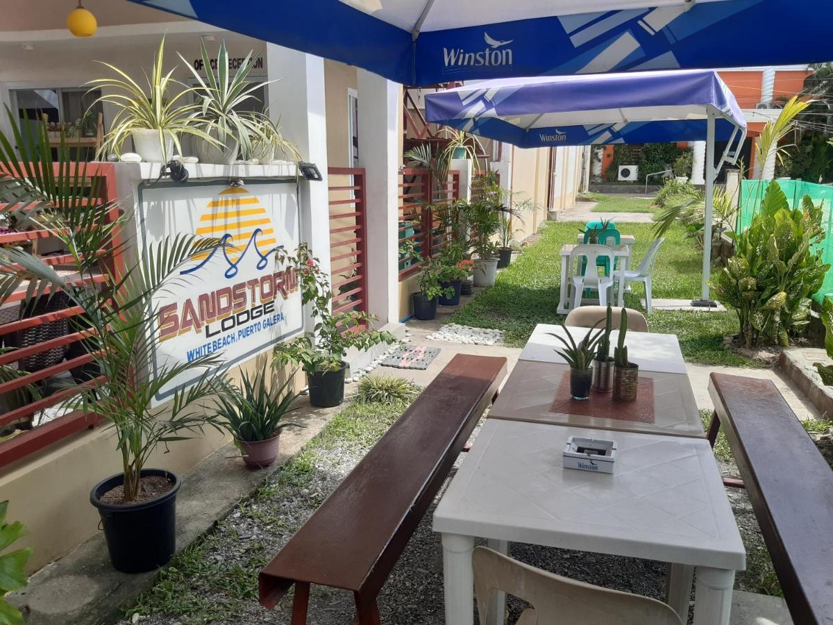 Sandstorm Lodge And Cafe Puerto Galera Exterior foto